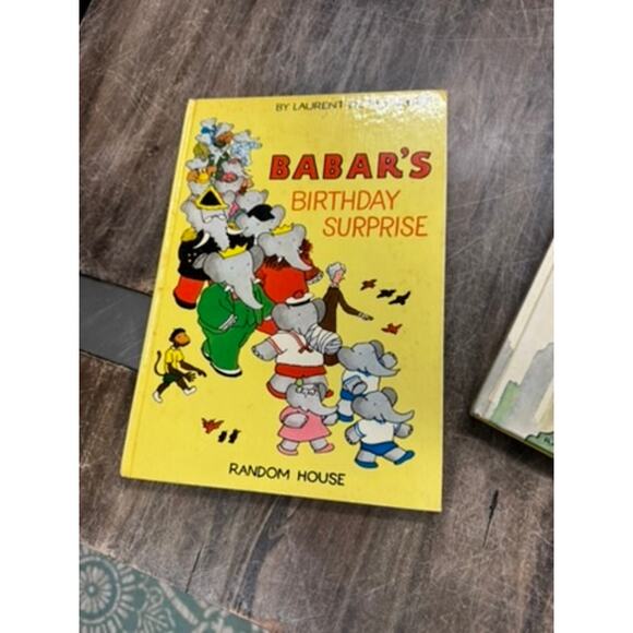 "BABAR" SET OF 4 VTG Children's Books Elephant Adventure Baby Shower Made in USA - Picture 5 of 16